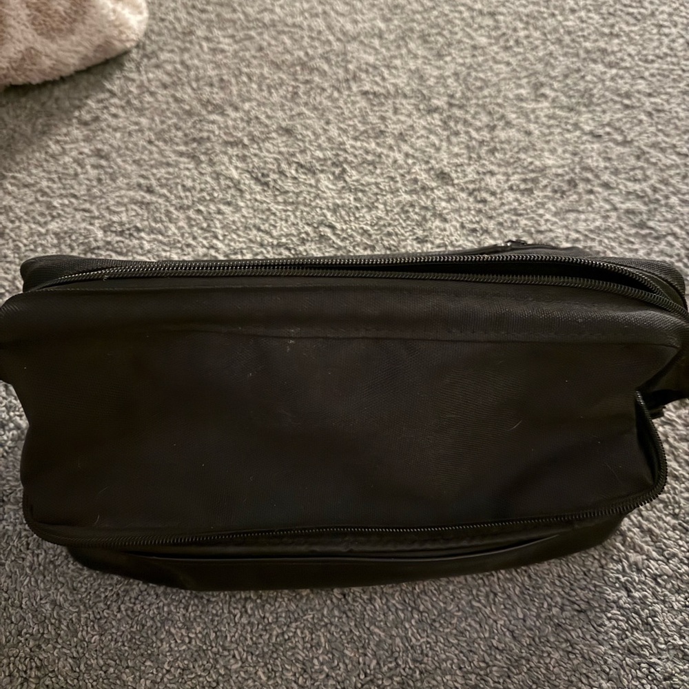 Beis toiletry bag - the dopp kit